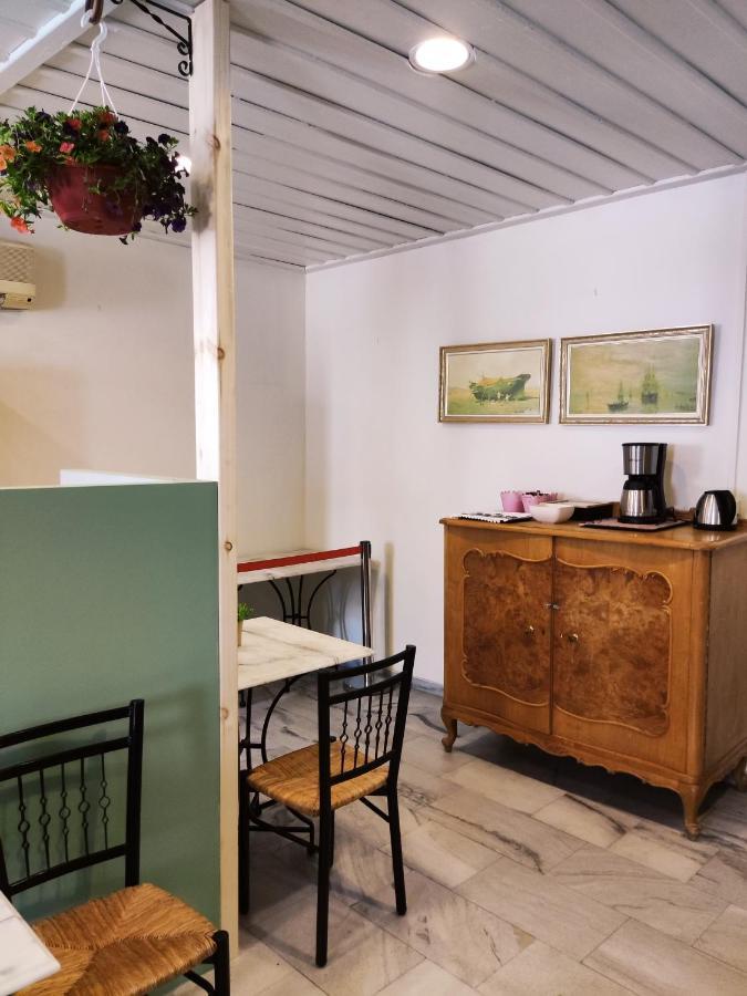 Fiera Guesthouse Ermupoli Exteriér fotografie