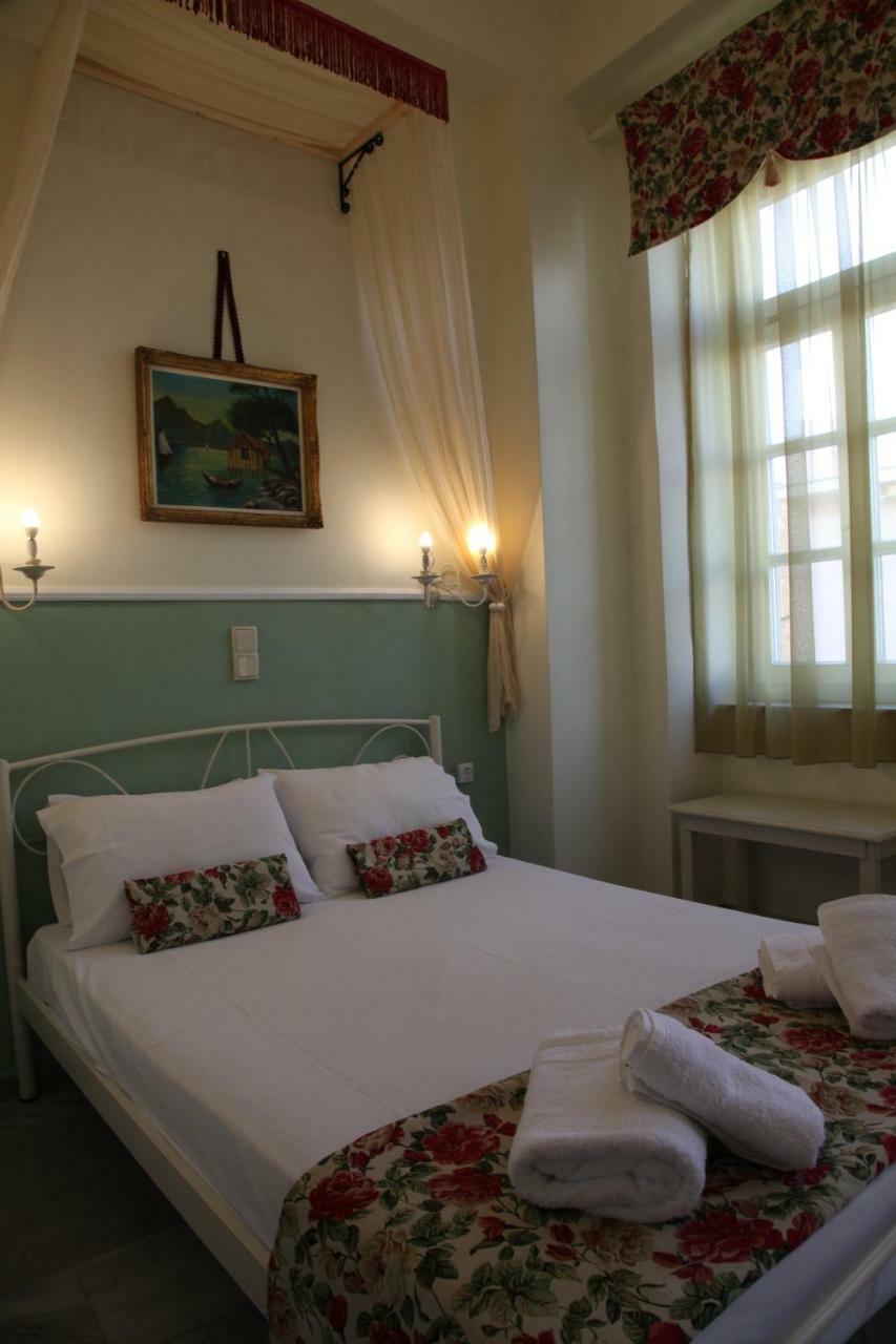 Fiera Guesthouse Ermupoli Exteriér fotografie