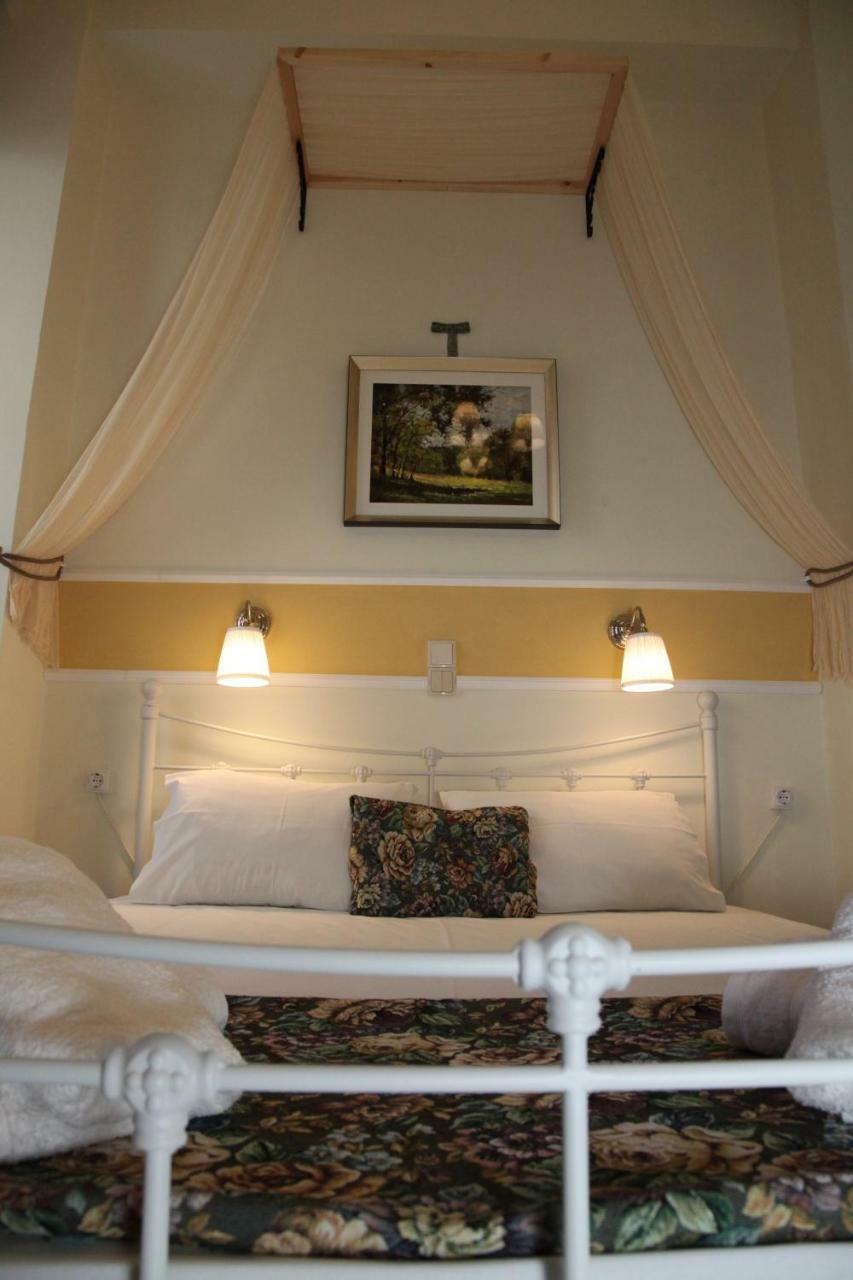 Fiera Guesthouse Ermupoli Exteriér fotografie